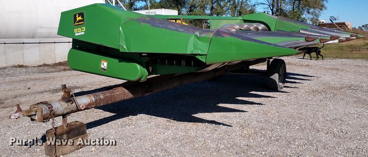 image for item EQ9325 John Deere 853 all-crop row head