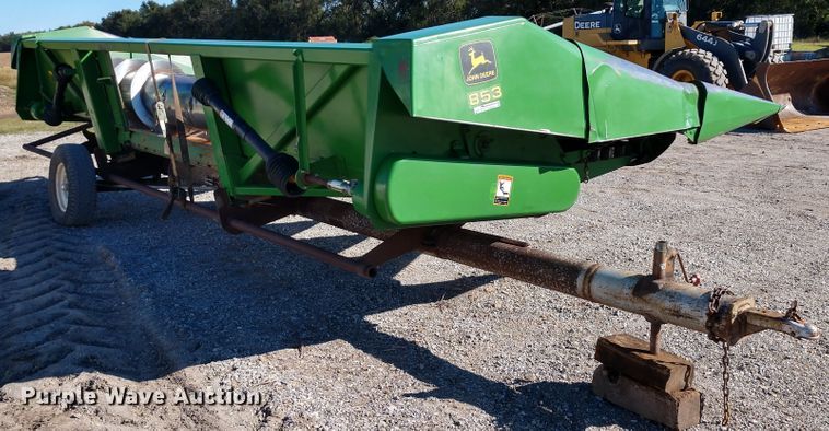 image for item EQ9325 John Deere 853 all-crop row head