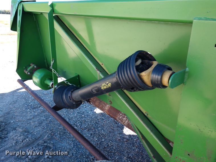 image for item EQ9325 John Deere 853 all-crop row head