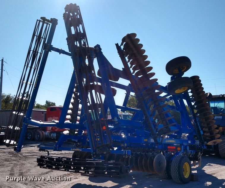 image for item EQ9326 Landoll 7431-29 VT Plus vertical tillage