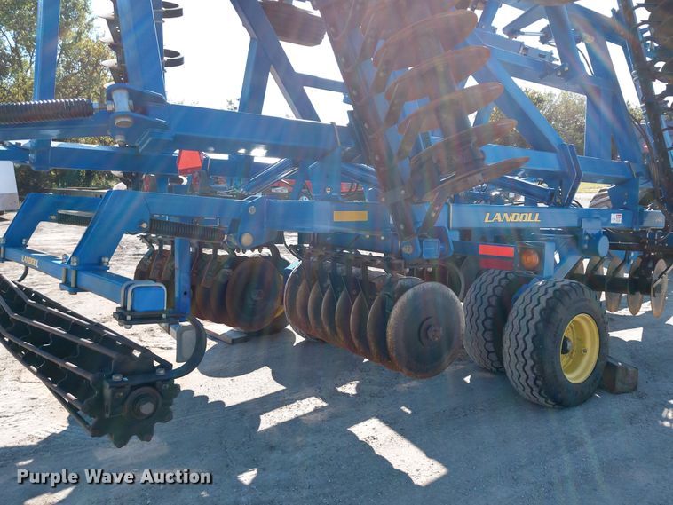 image for item EQ9326 Landoll 7431-29 VT Plus vertical tillage