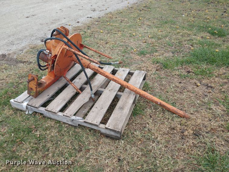 image for item EQ9348 Bale unroller