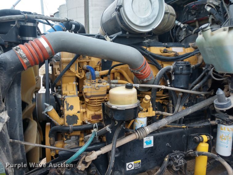 image for item EQ9349 2007 Kenworth T600 semi truck