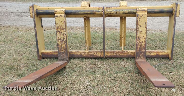 image for item EQ9351 Balderson 3F9660 loader forks