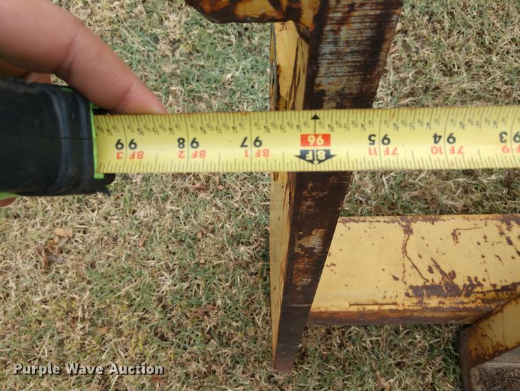 image for item EQ9351 Balderson 3F9660 loader forks