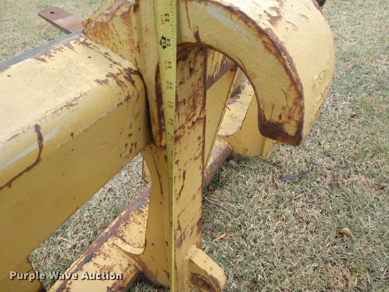 image for item EQ9351 Balderson 3F9660 loader forks