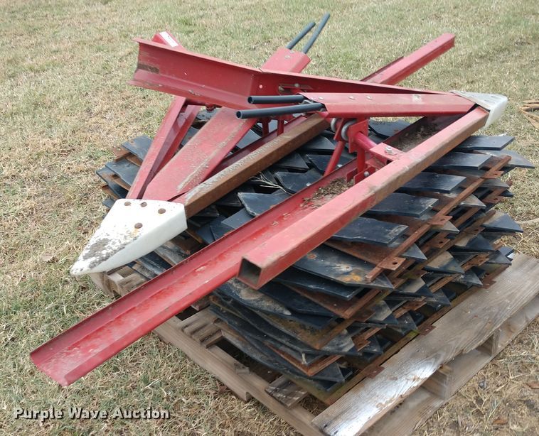 image for item EQ9353 Milo guards