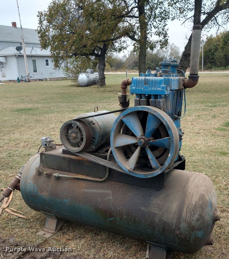 image for item EQ9354 Air compressor