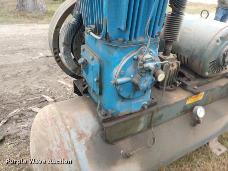 image for item EQ9354 Air compressor