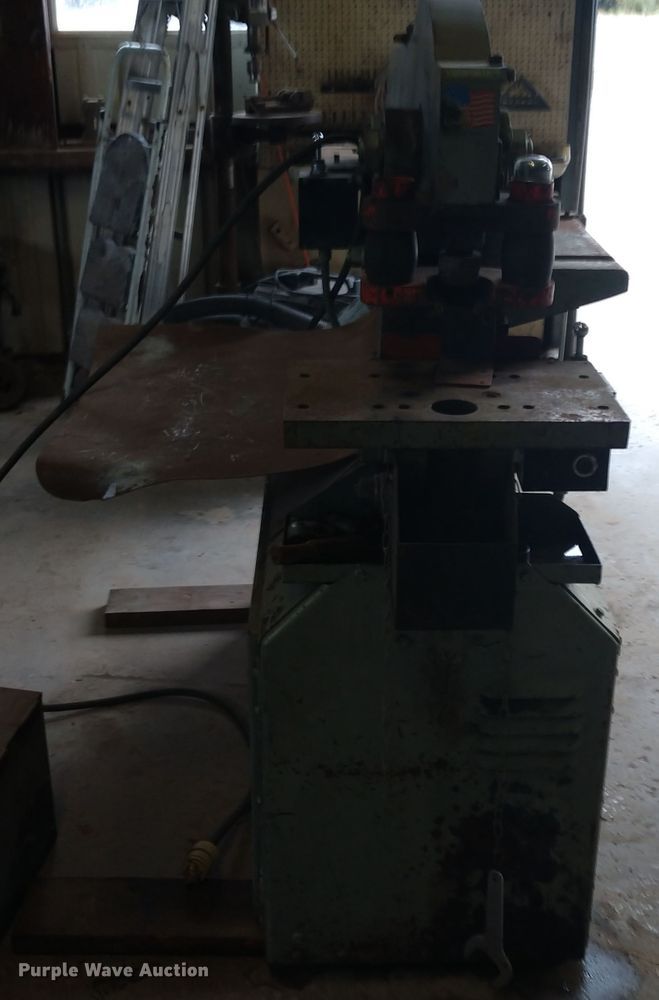 image for item EQ9355 Piranha iron worker