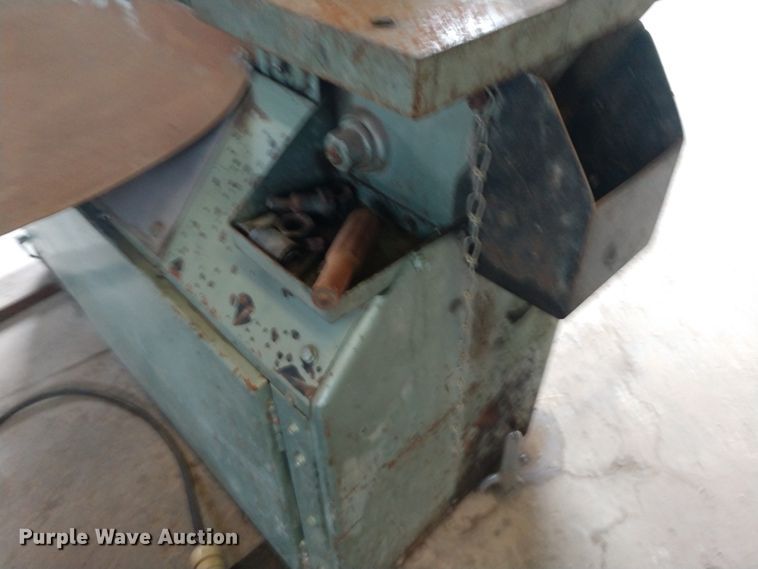 image for item EQ9355 Piranha iron worker