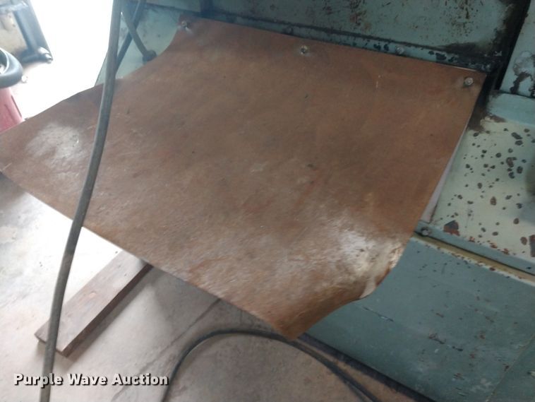 image for item EQ9355 Piranha iron worker