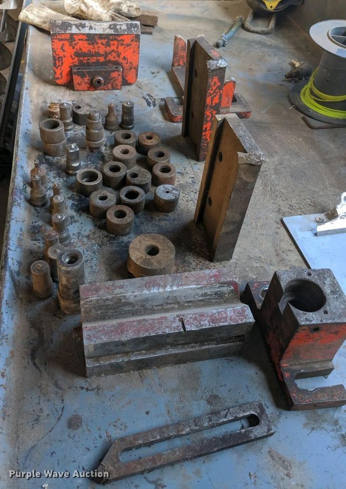 image for item EQ9355 Piranha iron worker