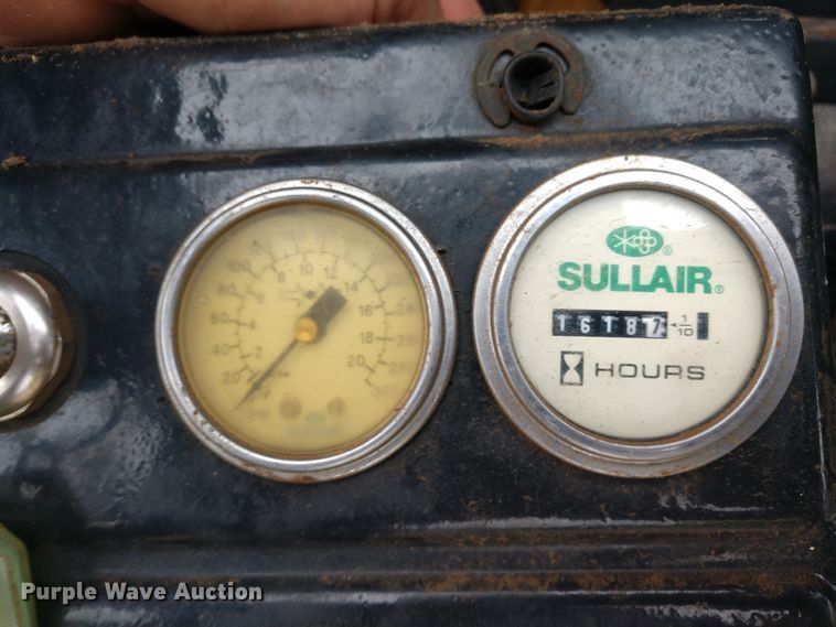 image for item EQ9358 Sullair 185DPQJD air compressor