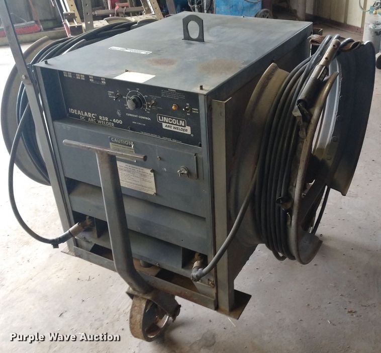 image for item EQ9359 Lincoln Idealarc R3R-400 arc welder