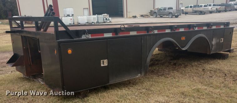 image for item EQ9365 Steel flatbed