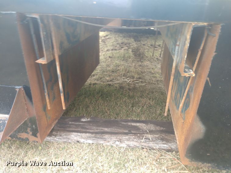 image for item EQ9365 Steel flatbed