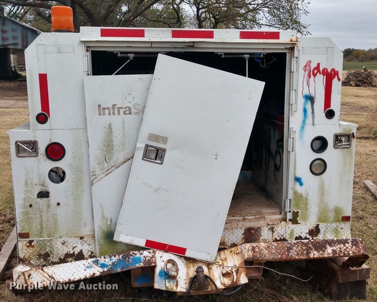 image for item EQ9376 Utility bed