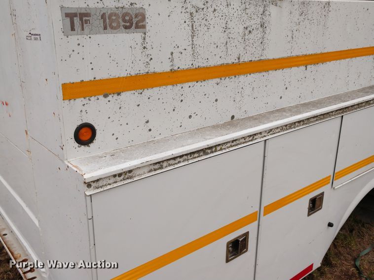 image for item EQ9376 Utility bed