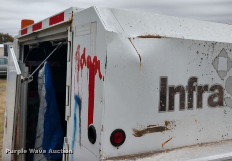 image for item EQ9376 Utility bed