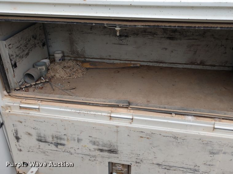 image for item EQ9376 Utility bed