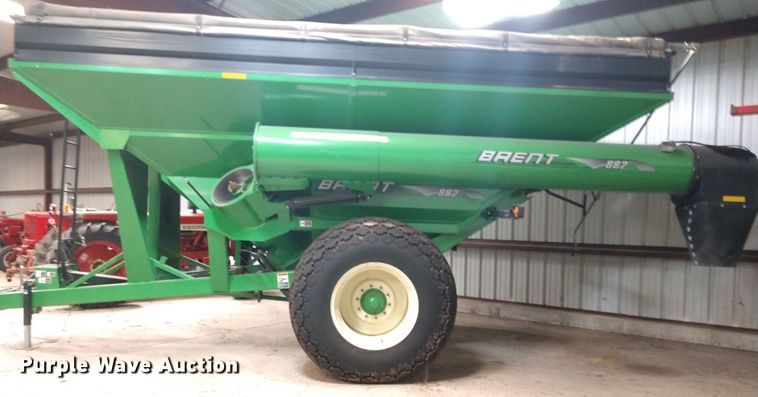 image for item EQ9378 Brent 882 grain cart