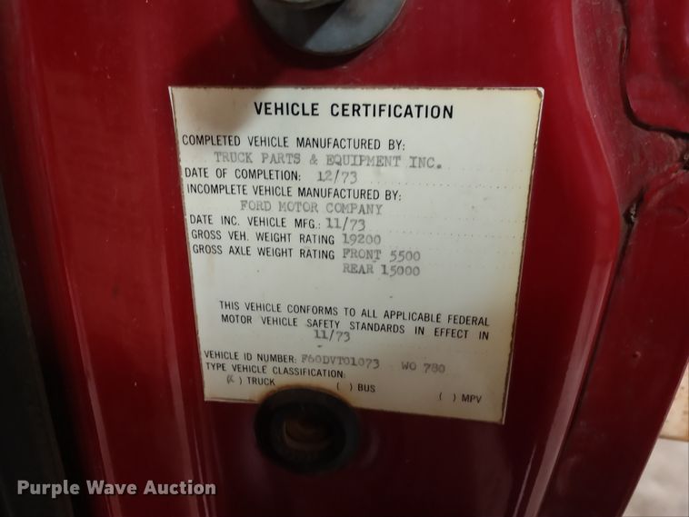 image for item EQ9379 1974 Ford F600 grain truck