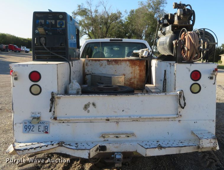 image for item FV9232 2000 Ford F450 Super Duty XL Crew Cab utility truck