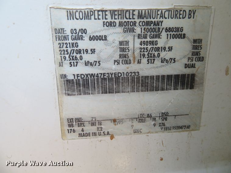 image for item FV9232 2000 Ford F450 Super Duty XL Crew Cab utility truck