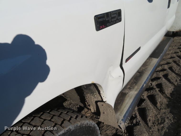 image for item FV9232 2000 Ford F450 Super Duty XL Crew Cab utility truck