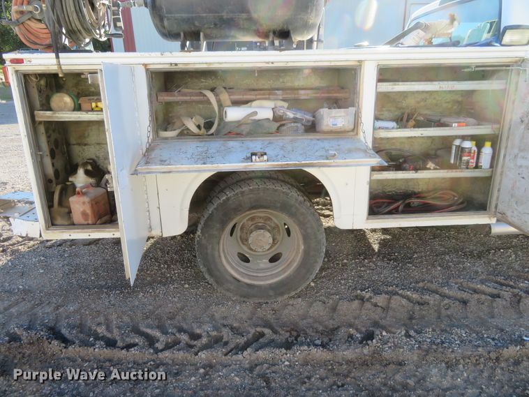 image for item FV9232 2000 Ford F450 Super Duty XL Crew Cab utility truck