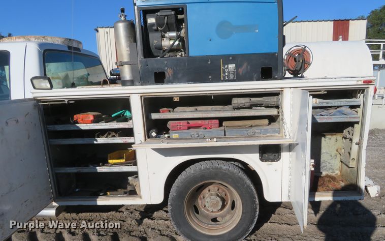 image for item FV9232 2000 Ford F450 Super Duty XL Crew Cab utility truck