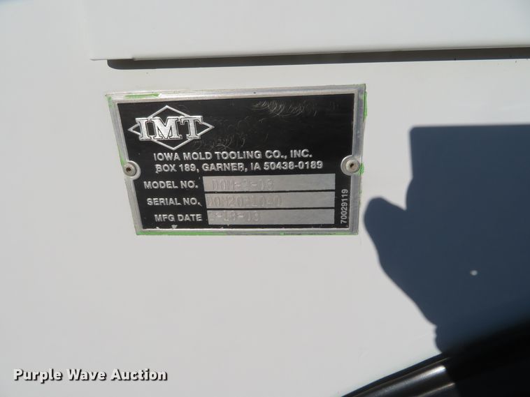 image for item FV9233 2003 Kenworth T300 service truck