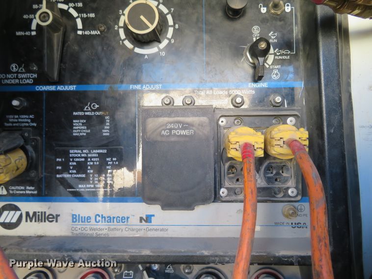 image for item FV9233 2003 Kenworth T300 service truck