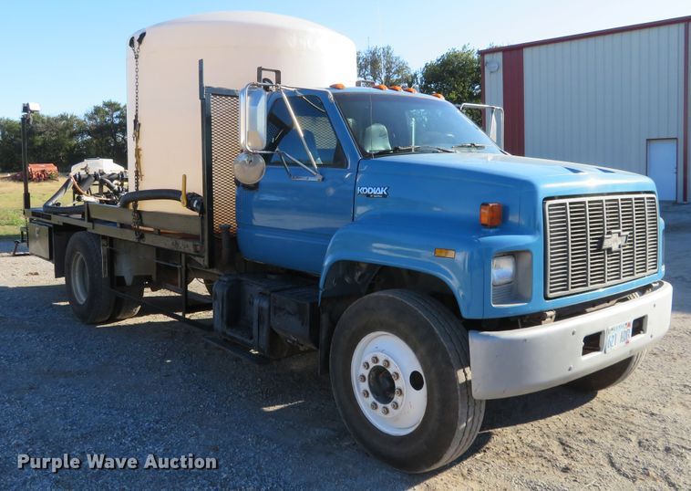 image for item FV9234 1994 Chevrolet Kodiak C6500 flatbed truck