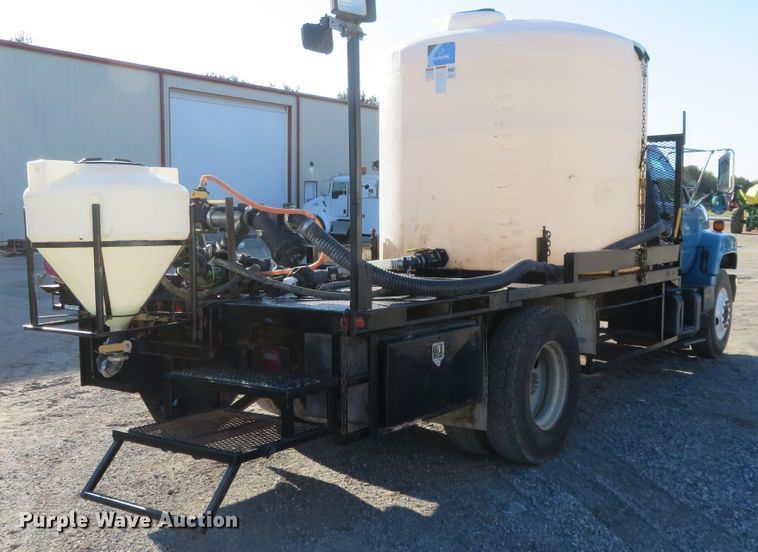 image for item FV9234 1994 Chevrolet Kodiak C6500 flatbed truck