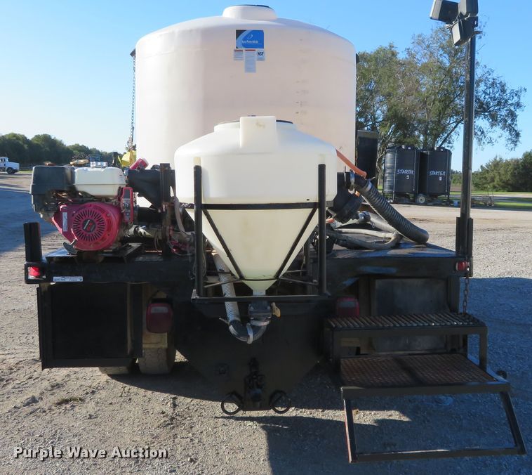 image for item FV9234 1994 Chevrolet Kodiak C6500 flatbed truck