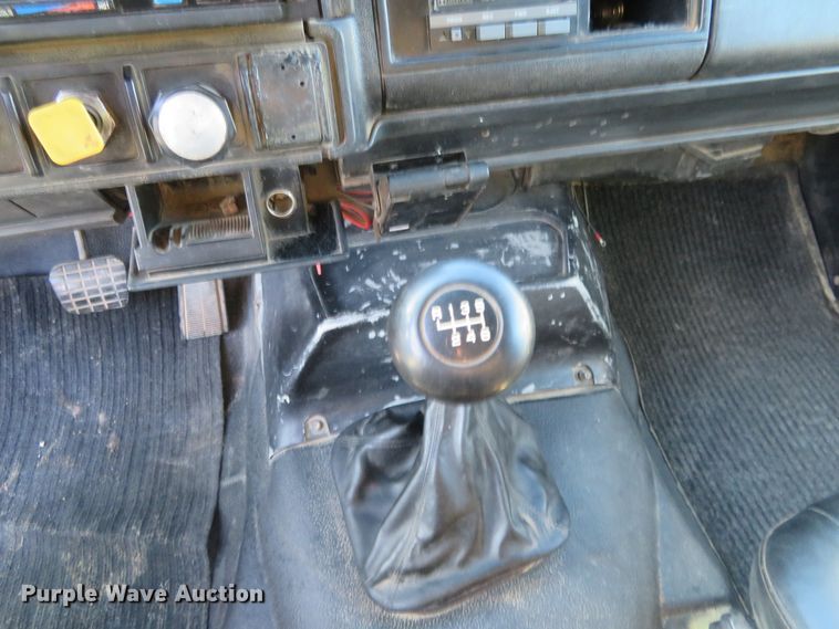 image for item FV9234 1994 Chevrolet Kodiak C6500 flatbed truck