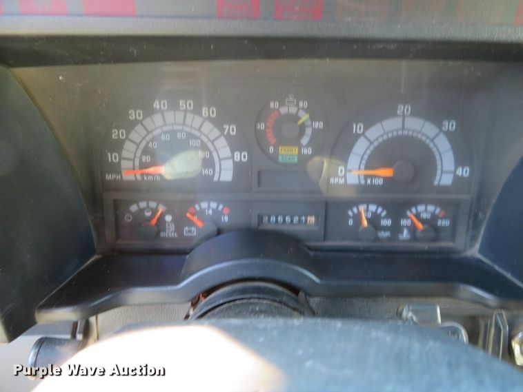 image for item FV9234 1994 Chevrolet Kodiak C6500 flatbed truck