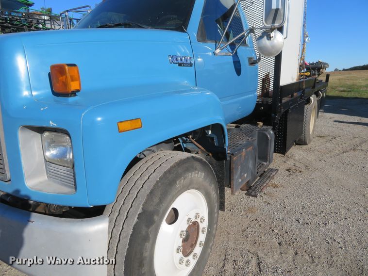 image for item FV9234 1994 Chevrolet Kodiak C6500 flatbed truck