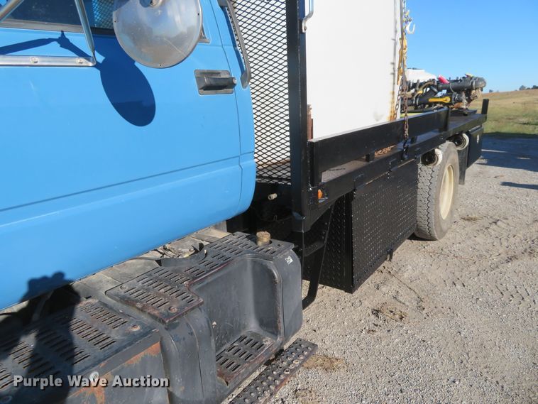 image for item FV9234 1994 Chevrolet Kodiak C6500 flatbed truck