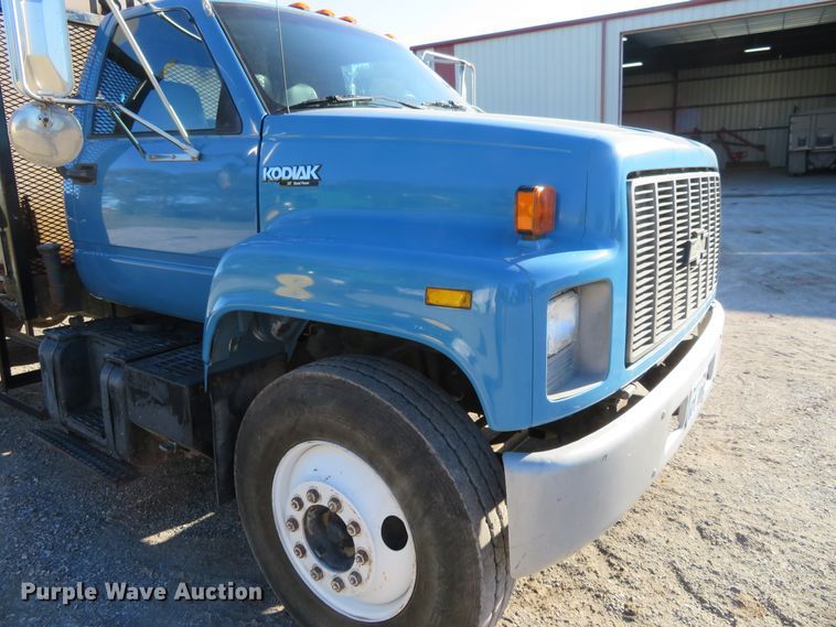 image for item FV9234 1994 Chevrolet Kodiak C6500 flatbed truck