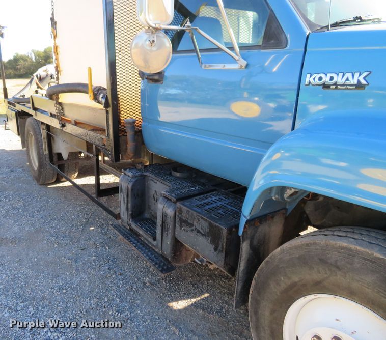 image for item FV9234 1994 Chevrolet Kodiak C6500 flatbed truck