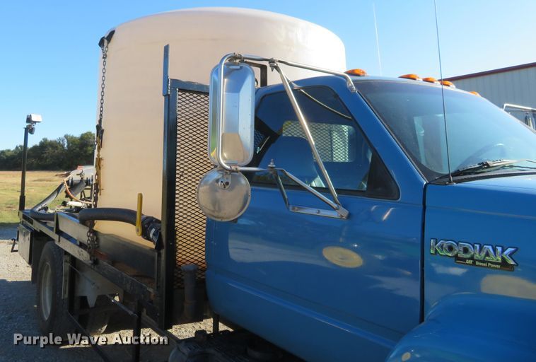 image for item FV9234 1994 Chevrolet Kodiak C6500 flatbed truck