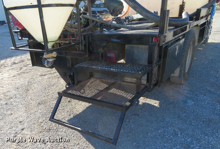 image for item FV9234 1994 Chevrolet Kodiak C6500 flatbed truck