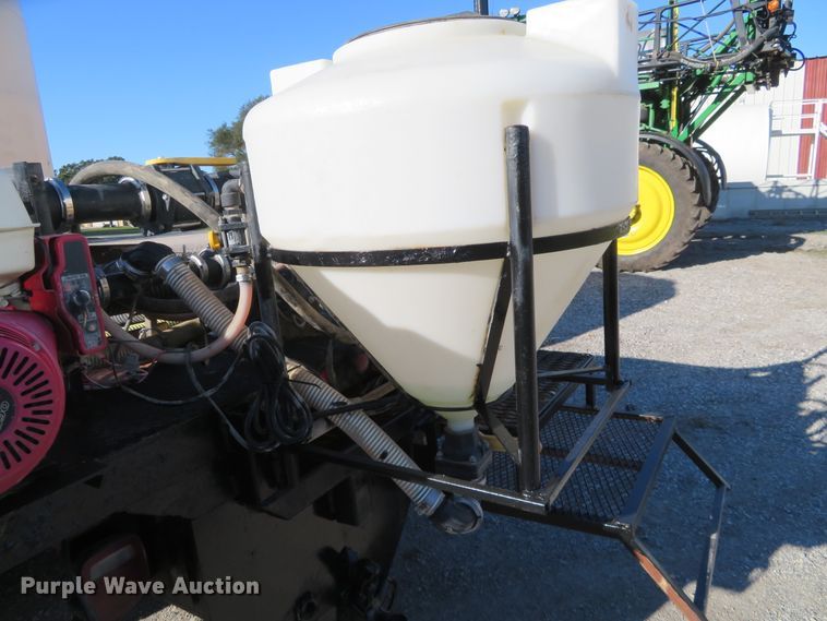 image for item FV9234 1994 Chevrolet Kodiak C6500 flatbed truck