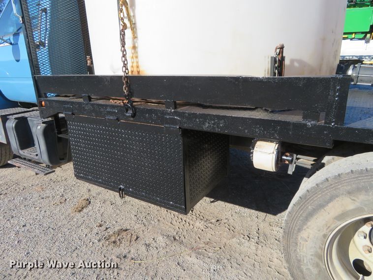 image for item FV9234 1994 Chevrolet Kodiak C6500 flatbed truck