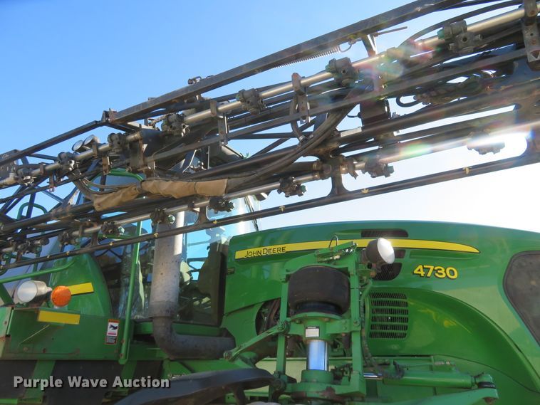 image for item FV9235 2008 John Deere 4730 sprayer