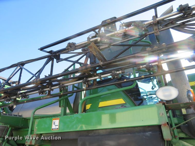 image for item FV9235 2008 John Deere 4730 sprayer