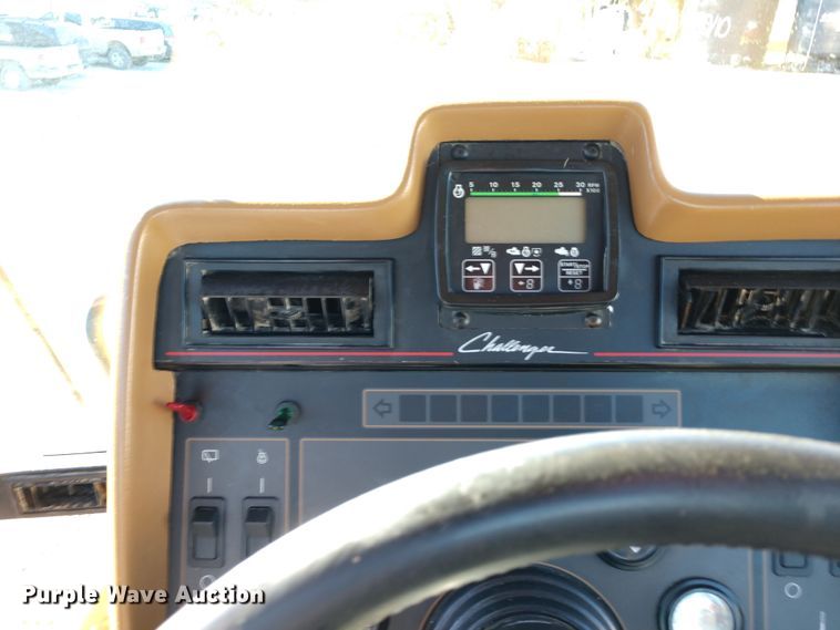 image for item FV9239 1994 Caterpillar Challenger 75C tractor